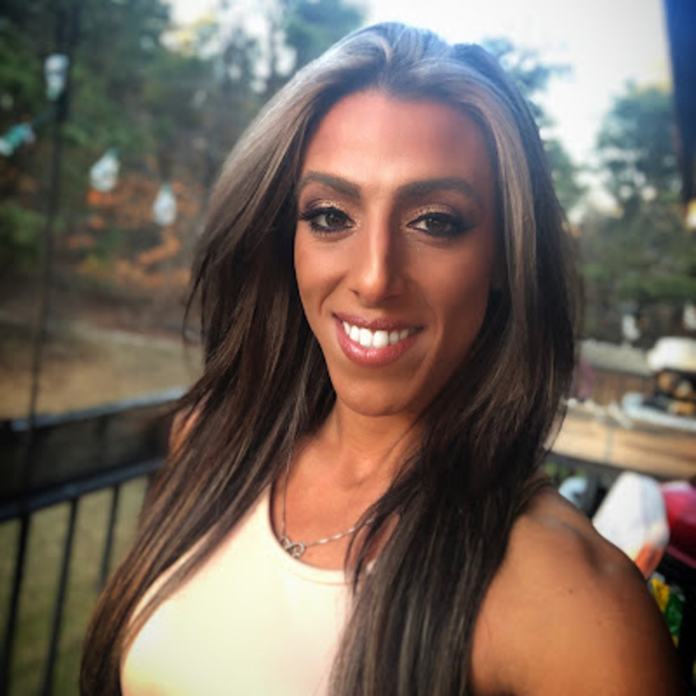 Meet your Posher, Aja